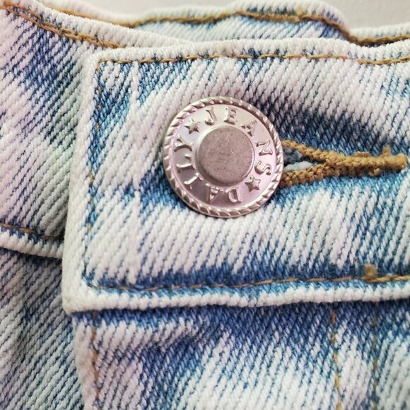 DAILY JEANS NY SZ 11/12 VINTAGE Acid Washed Stretch Embroidered Jeans - Picture 10 of 12